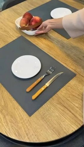 Set X 6 Individuales De Mesa Simil Cuero Impermeable Premium Color Gris Oscuro Lisa